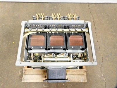 Used GE AKR-7F-100 Circuit Breakers Ohio US | Equipment Recovery Corp. #1329730