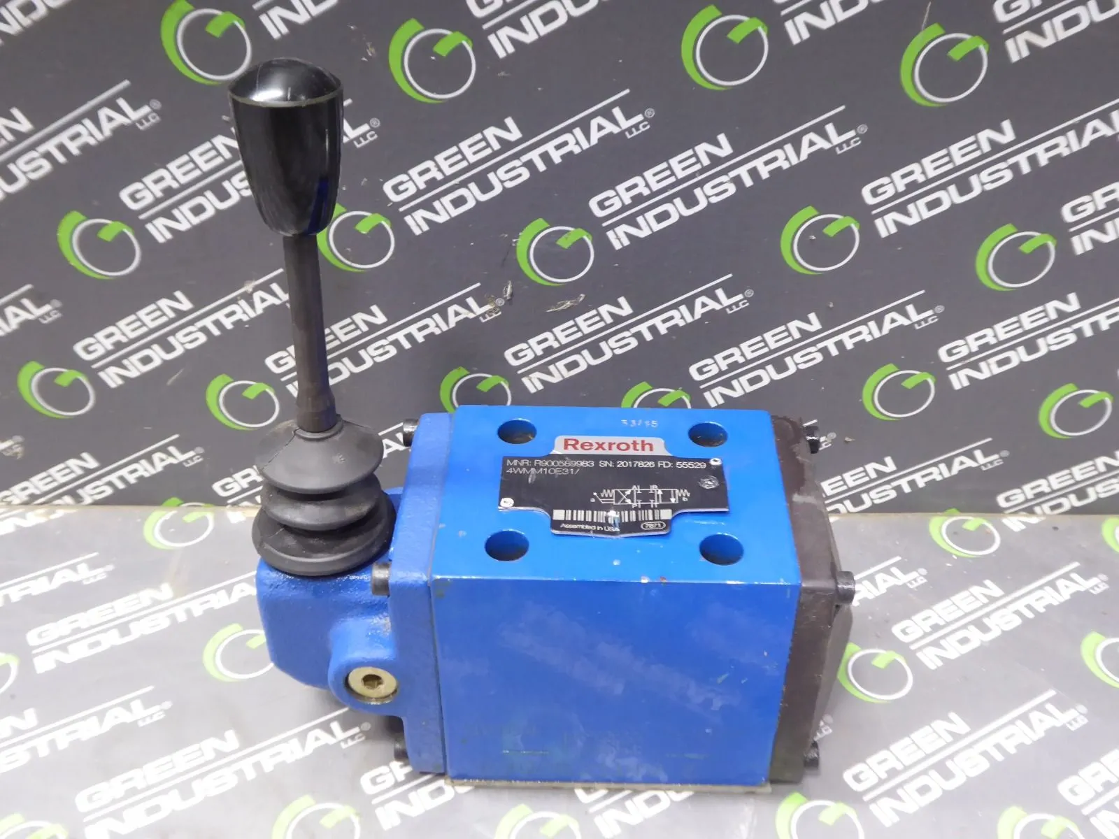 Rexroth R900589983 4 Way Directional Spool Valve 4WMM10E31 Used
