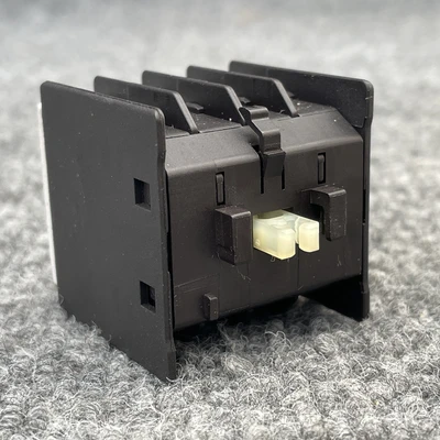 Used Siemens 3RH1911-1FA40 Contact Blocks California US | Davliegogo LLC #1706788