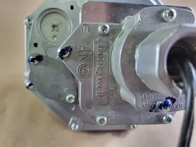 NEW HONEYWELL V4843A 1020
