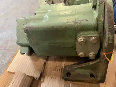 Used VICKERS 3520V35A-5-1DD-10-181 Pumps | Surplus Asset Holdings #1206213