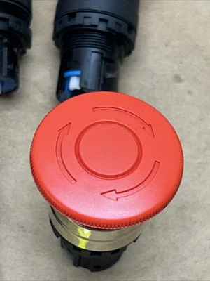 (6) IDEC Heads For HW1B-V401 -R (Red) Push Button NNB Fast Shipping! + Warranty