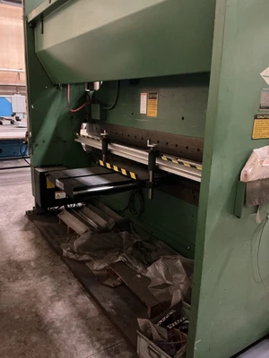 Used CINCINNATI 175CBx10ft. Press Brakes | Equipment Recovery Corp. #1330950