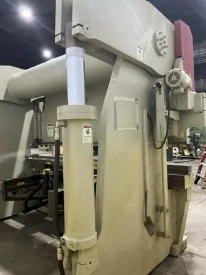 320 TON X 10' ACCURPRESS MODEL #732010 ADVANTAGE HYDRAULIC PRESS BRAKE, W/ ETS 3000 CONTROLS, NEW 2010: YOBRO #24910