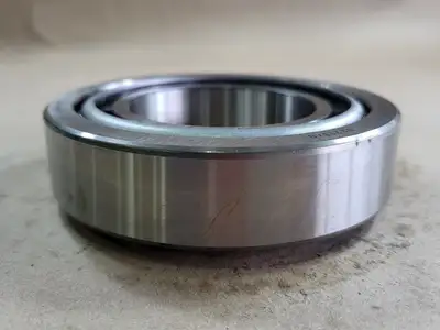 NEW SKF 32213J2/Q