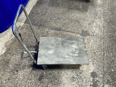 Pittsburgh Automotive 18”x28” Hydraulic Table Cart
