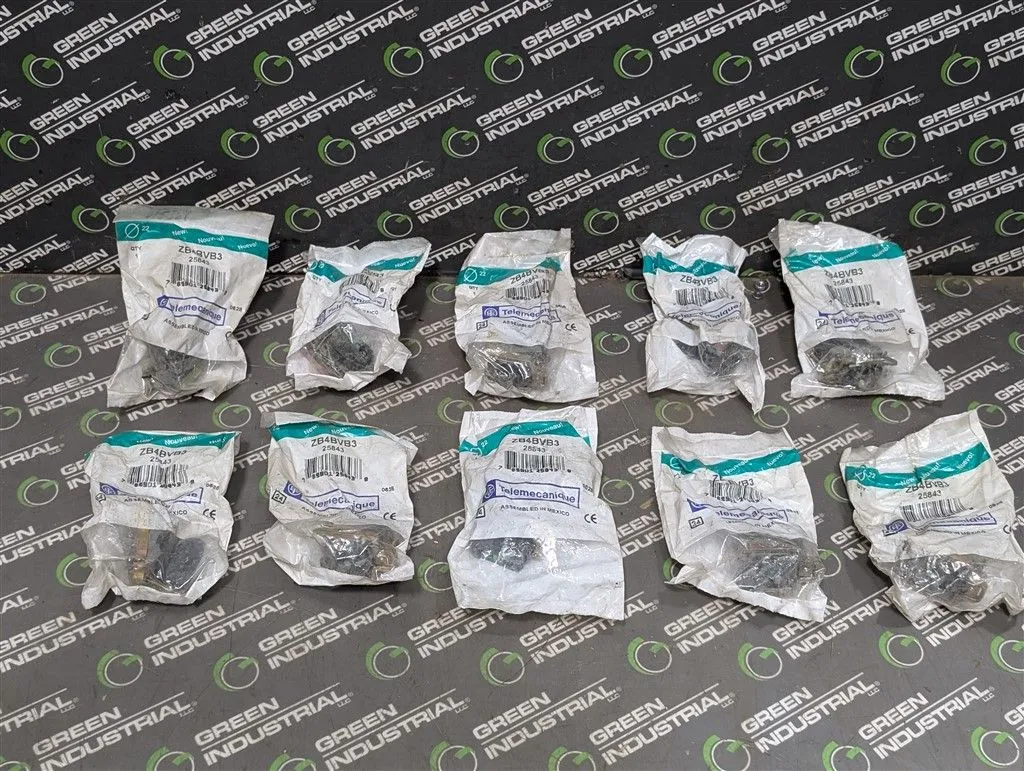 Lot of 10 Telemecanique ZB4BVB3 Green LED Lamp Modules New NIB