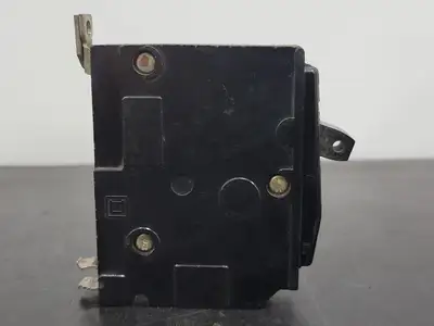 USED SQUARE D QO120