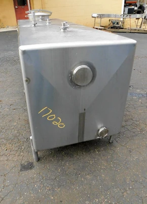 USED 675 GALLON TANK RETANGULAR TANK