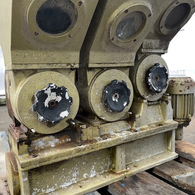 Conti Master Triple Feed Feeder