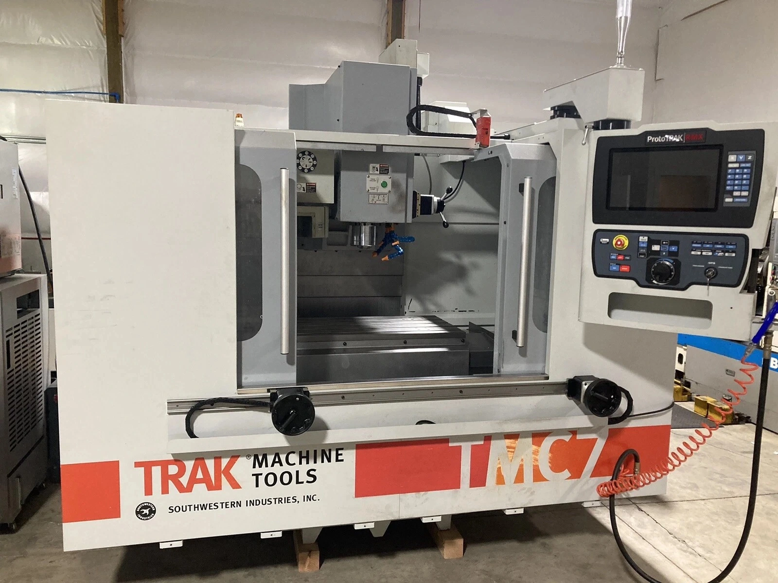 USED 2021 SOUTHWESTERN INDUSTRIES TRAK TMC7