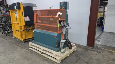 8" x 40" CDS Cleated Two Belt Puller, Model CCH 40-8, 3hp, New in 2005