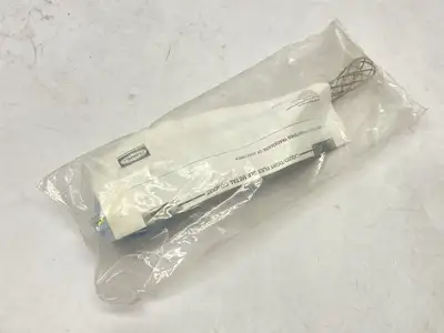 NEW HUBBELL KELLEMS LIQUIDTIGHT CONDUIT WIRE GRIP 90 DEGREE 1"