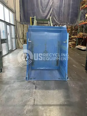 USED INTERNATIONAL TITAN 6-EC HORIZONTAL CLOSED DOOR