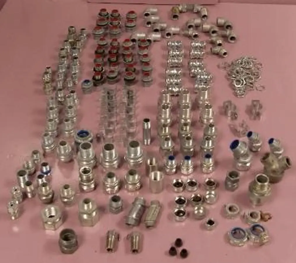 QTY. 1. LOT OF MULTIPLE ELECTRICAL FITTINGS CONSIS...