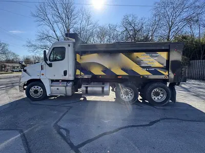 USED 2013 FREIGHTLINER CASCADIA 125