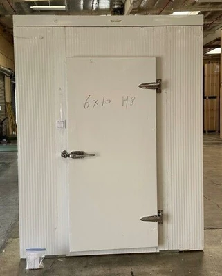 171-0079 6’ x 10’ Walk In Freezer Box with Floor