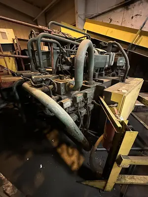 USED HARRIS HRB-8/NF TWO-RAM BALER