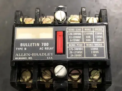 USED ALLEN-BRADLEY 700-N800A1
