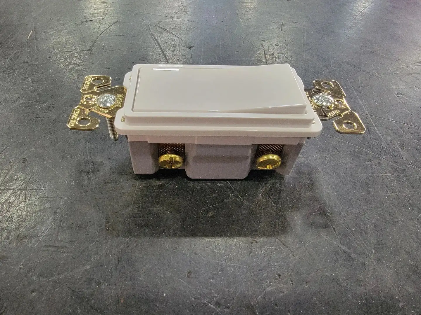 20A 120/277V Single Pole Decorator Switch