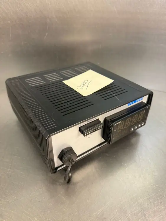 Used OMEGA _UNKNOWN_ Temperature Controls South Carolina US | Palmetto Automation #1153235