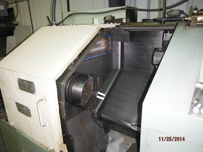 USED 1990 OKUMA LB15