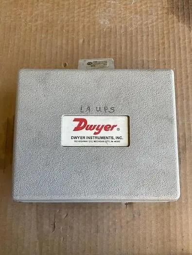Dwyer Slack Tube Manometer PN 1211-16