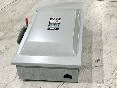 USED SIEMENS GENERAL DUTY SAFETY SWITCH 200A 240VAC 250VDC 60HP
