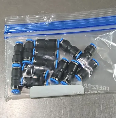 Festo Quick Connect 8x6 Straight Through Connectors - Lot of 13 Loc 6D-10