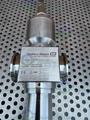 USED ENDRESS+HAUSER OUSAF44-B1A1 UV ABSORPTION SENSOR W/OUA260-AA1E07B1A3A PHOTOMETER