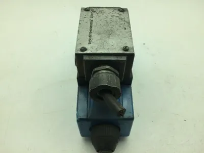 Eaton Vickers PA5DG4S4W-012C-B-60 Directional Control Valve 110-120V