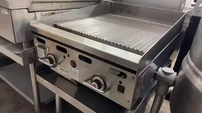 USED VULCAN 24" GROOVY GRILL