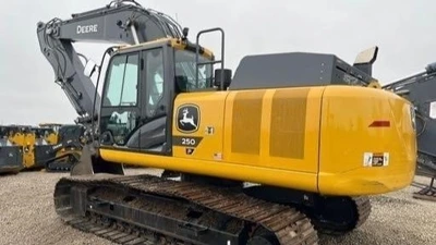 USED 2022 Deere 250P-TIER