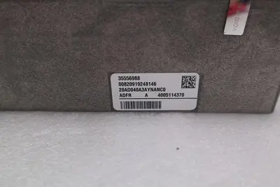 ALLEN BRADLEY 20AD040A3AYNANC0-A 40A 460V 30HP Powerflex 70DRIVE VFD STK 610-A
