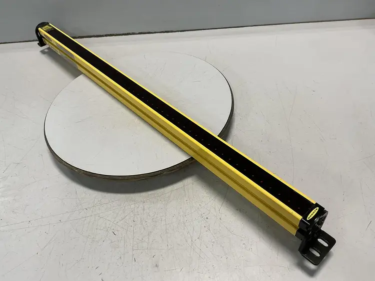 Used BANNER ENGINEERING SLSR30-750Q8 Light Curtains & Grids Michigan US | Ideal Machinery #689708