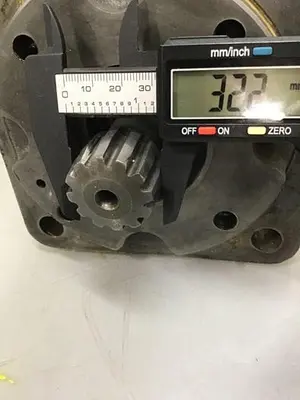 USED CHAR LYNN 111 1037 004