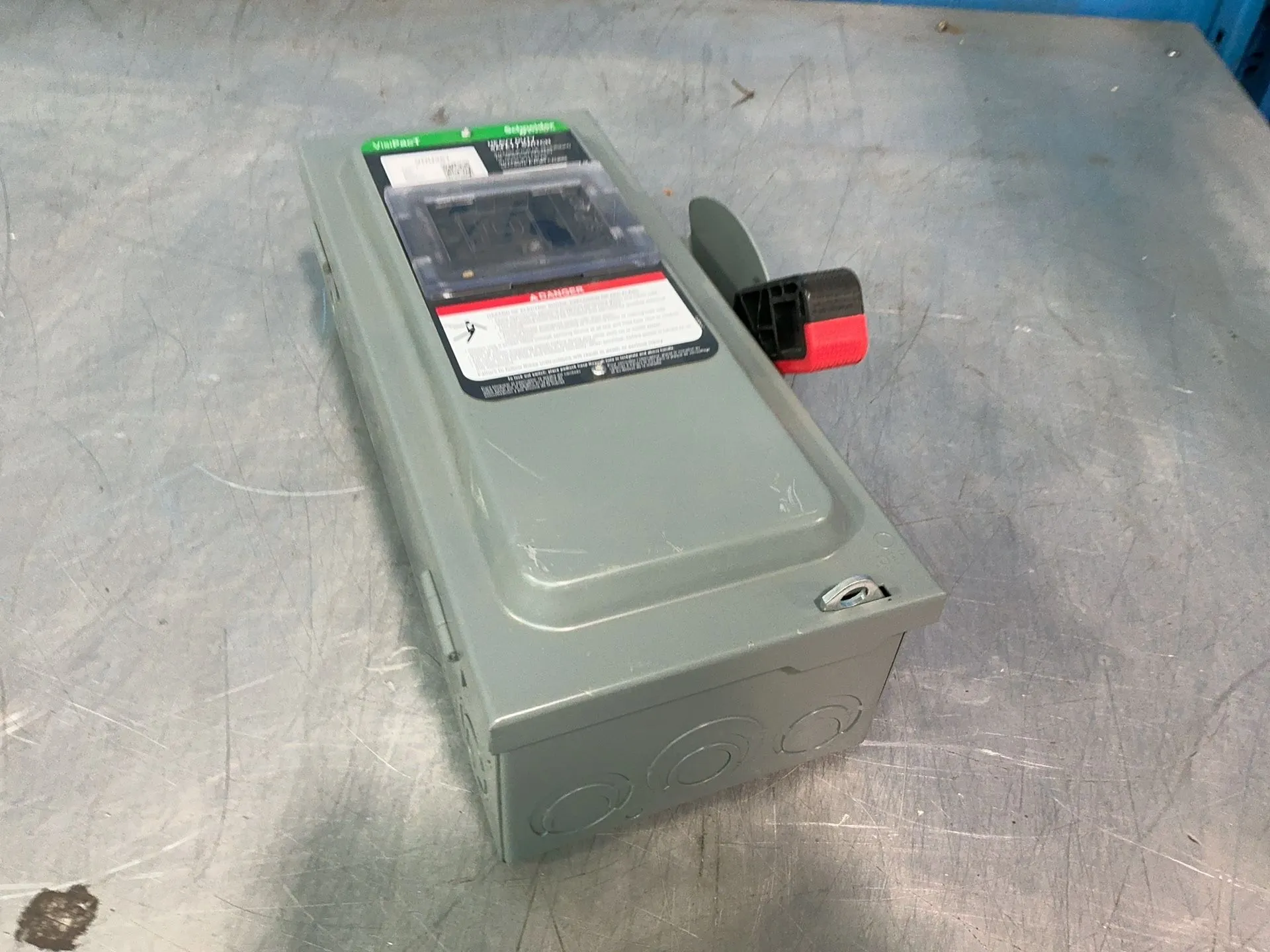 Used SCHNEIDER ELECTRIC VHU361 Switchgears Ohio US | HGR 24 #1272685