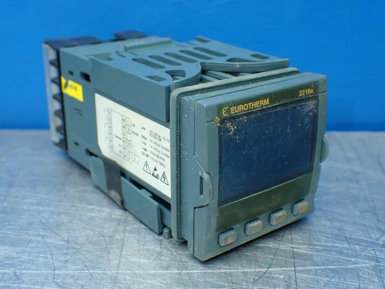 Used EUROTHERM 2216E/AL/VH/R1/R1/RF/2YM/ENG/XXXXX/EU0523 Temperature Controls Ohio US | HGR 24 #802923