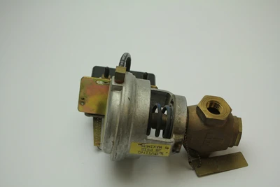 New | in-Stock Johnson Controls V-3000-8011 Valves/Fittings California US | Davliegogo LLC #1729828