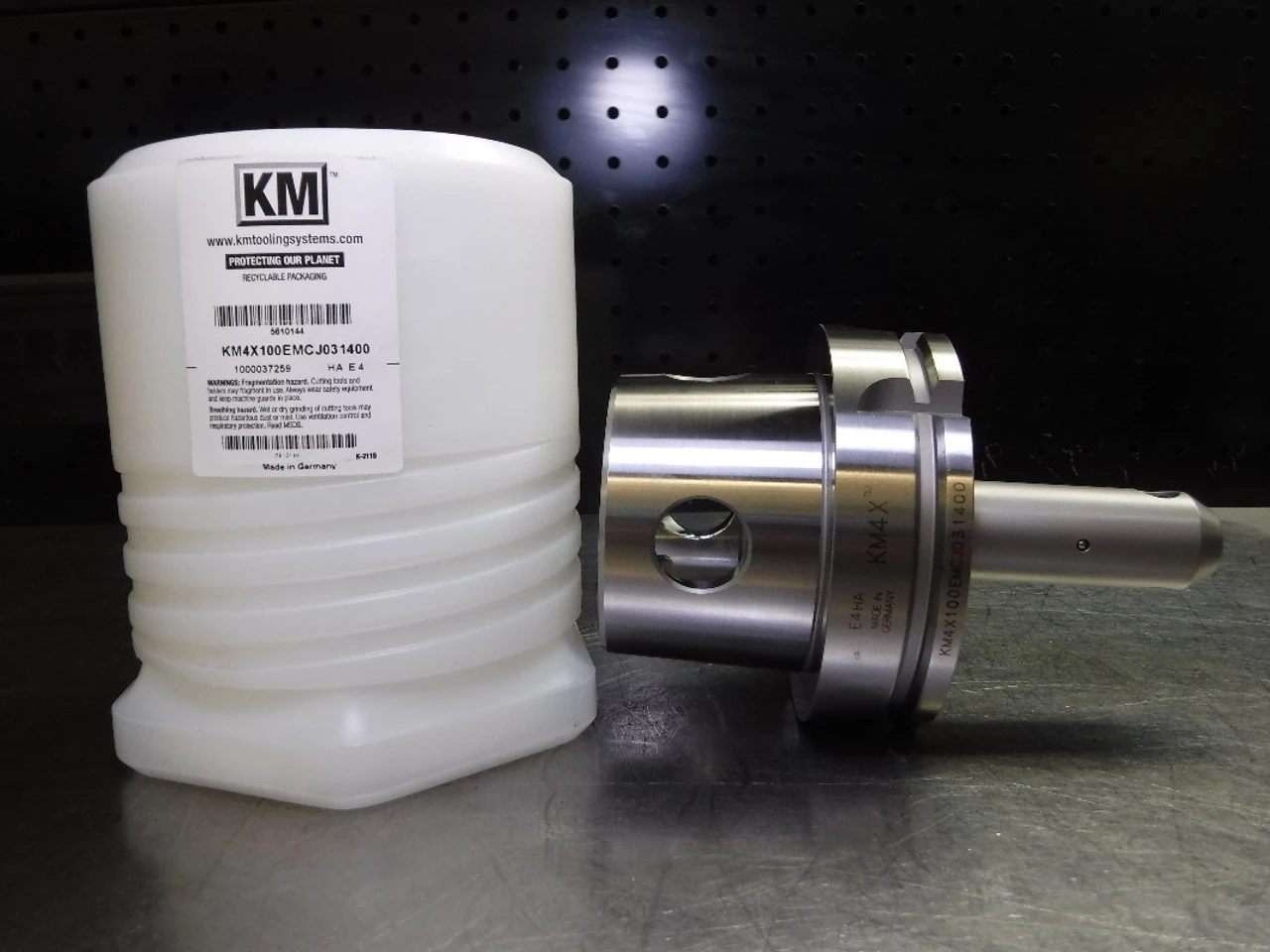 Kennametal KM4X100 5/16" Endmill Holder 4.25" PRO KM4X100EMCJ031400 (LOC3071)