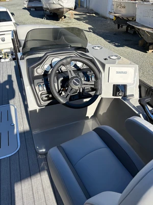 New | in-Stock 2026 BENTLEY PONTOONS 223 NAVIGATOR Boats (Misc) Virginia US | Affordable Outdoors #1638046