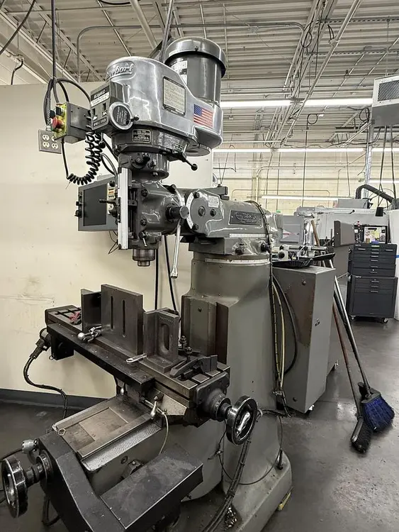 Used 1996 BRIDGEPORT EZ TRAK Vertical Mills Minnesota US | Source Machinery Sales #1513443
