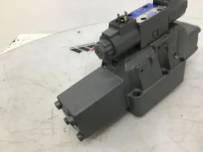USED VICKERS DG5V-H8-2D-E-T-U7-H-82-JA518