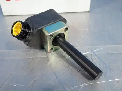 Used NAMCO EE21037880 Proximity Sensors Ohio US | HGR 24 #915931