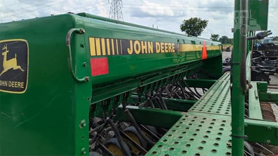 USED JOHN DEERE 750