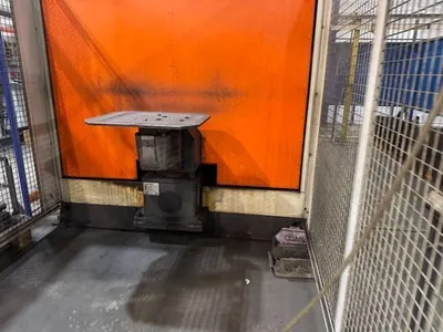 2017 CLOOS Compact Welding Cell CNC Machines | Bowland Trading Ltd (6)