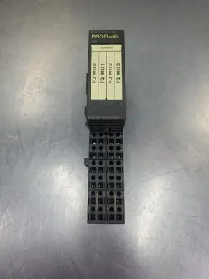 USED Siemens 6ES7138-4FB03-0AB0 Digital Output Module w/TM-E30C46-A1 Base