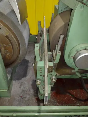 USED 1984 Supertec STC-20, 1984, HYD. DRESSERS, SEVERAL WORK RESTS,