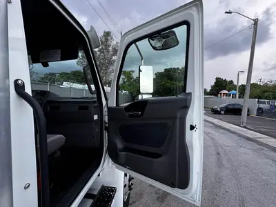 Used 2020 INTERNATIONAL MV Box trucks Florida US | Truck and Van Outlet #1509220