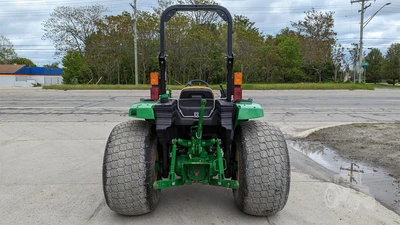 USED JOHN DEERE 4044M